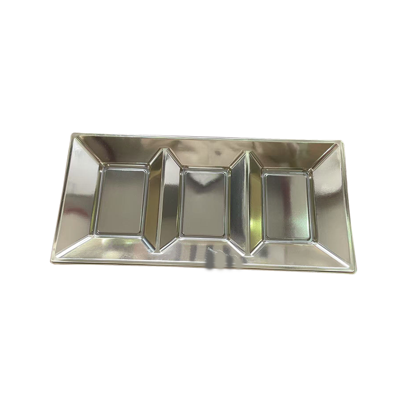 シルバーのプラスチック製 3 グリッド スナック トレイ